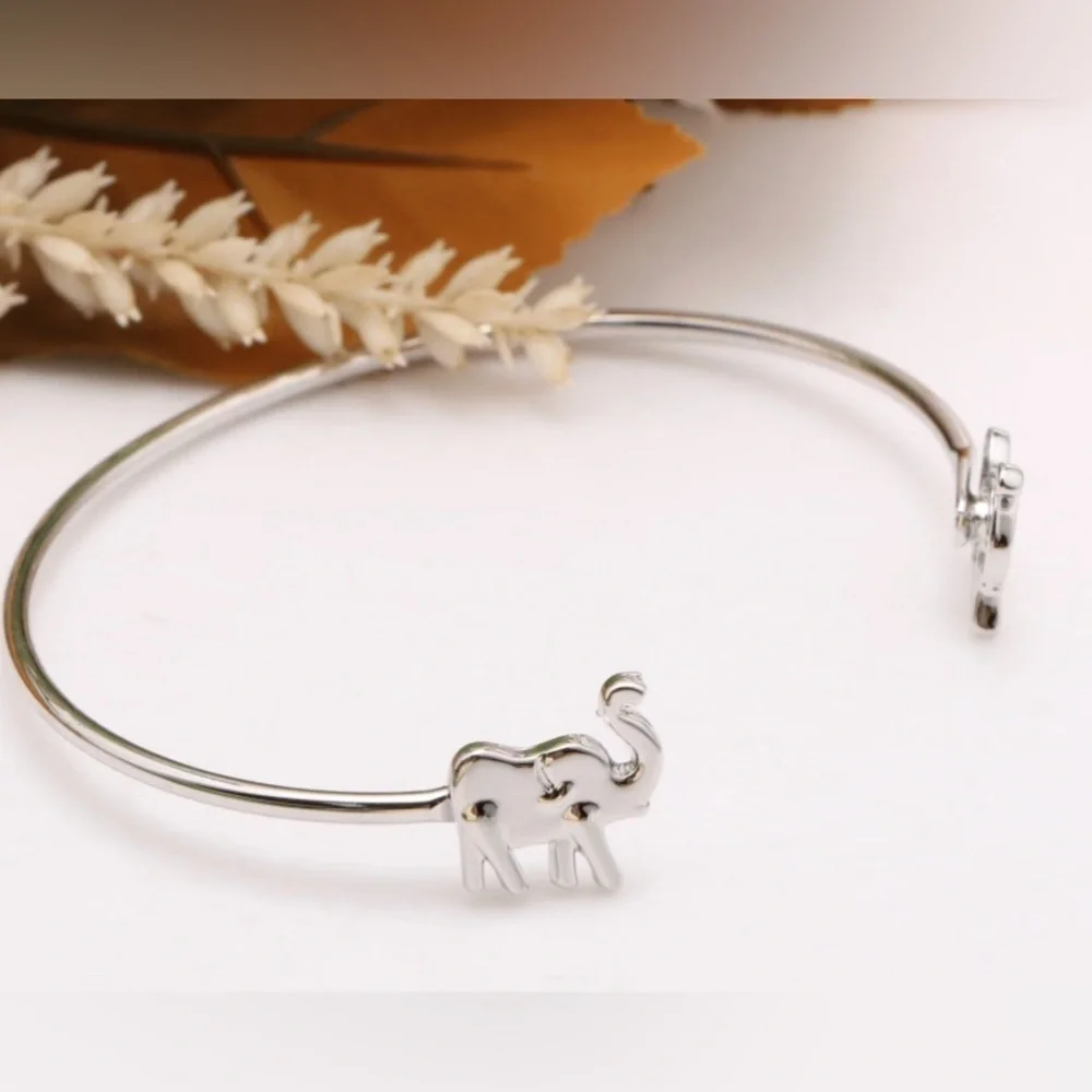 Lucky Elephants Bracelet Women’s Silver